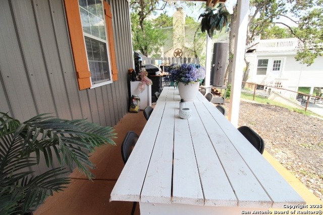 Listing photo id 15 for 151 Jones Beach Dr  2