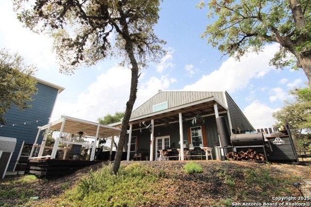 Listing photo id 17 for 151 Jones Beach Dr  2