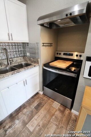 Listing photo id 5 for 151 Jones Beach Dr  2