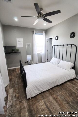 Listing photo id 7 for 151 Jones Beach Dr  2