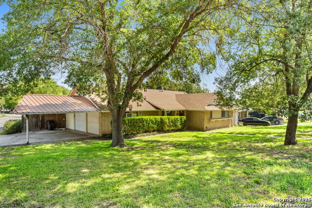 Listing photo id 0 for 6035 Sundance Lane