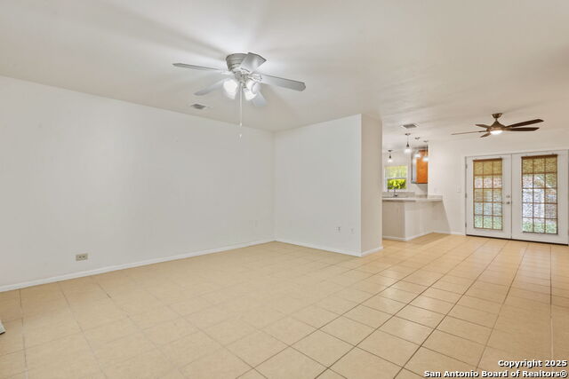 Listing photo id 5 for 6035 Sundance Lane