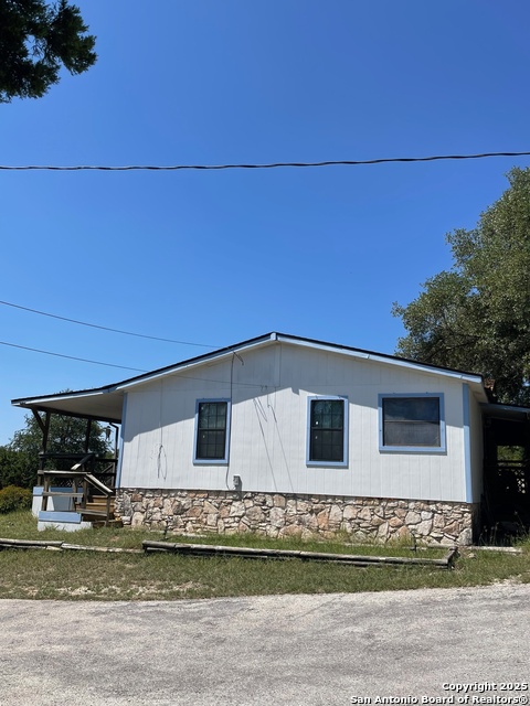 Details for 235 Scenic Pass, Pipe Creek, TX 78063