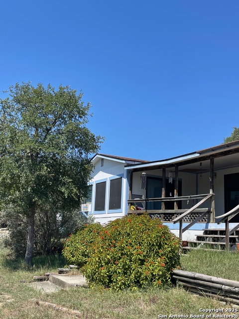 Image 2 of 41 For 235 Scenic Pass