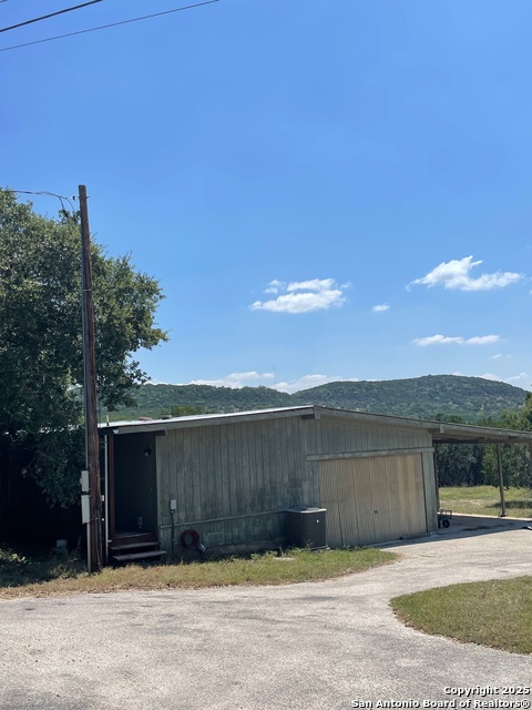 Image 9 of 41 For 235 Scenic Pass