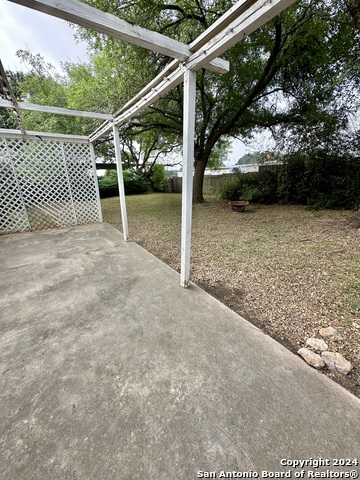 Image 11 of 11 For 14202 Susancrest