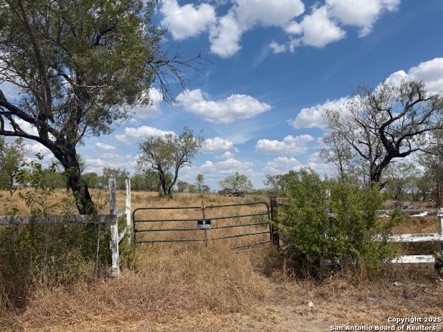 Details for 728 Cr 315  , Stockdale, TX 78160