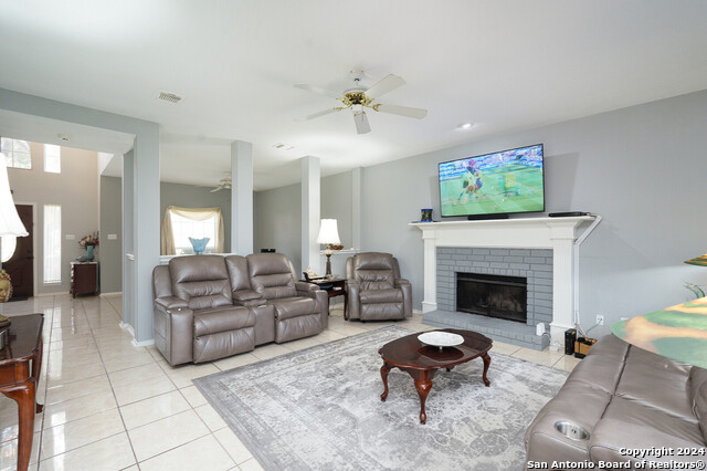 Image 11 of 29 For 1202 Scenic Knls