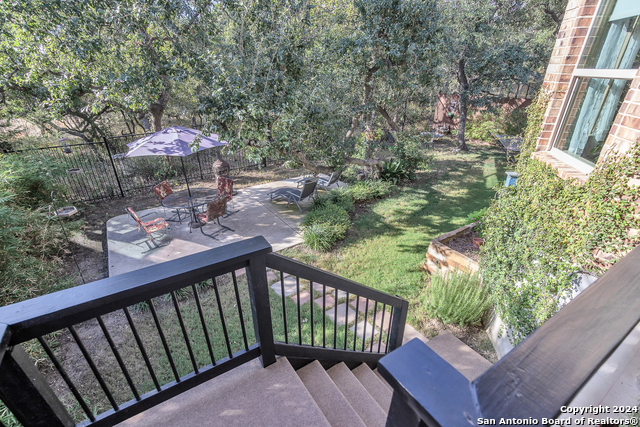 Listing photo id 22 for 3051 Blenheim