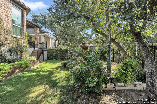 Listing photo id 24 for 3051 Blenheim