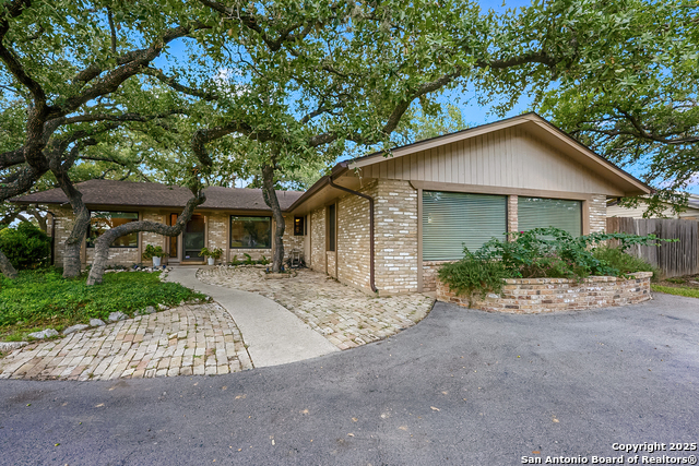 Details for 525 Fleetwood, Hollywood Park, TX 78232