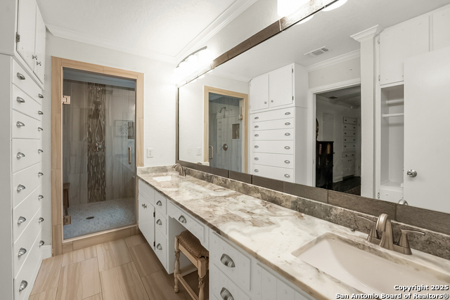 Image 23 of 37 For 525 Fleetwood