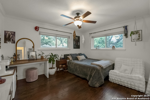 Image 26 of 37 For 525 Fleetwood