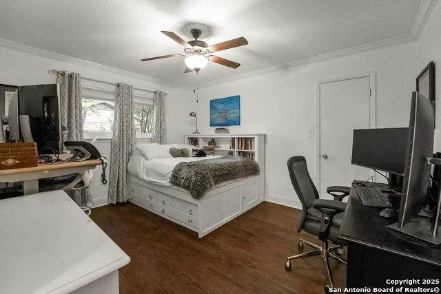 Image 28 of 37 For 525 Fleetwood