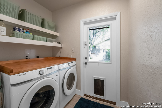 Image 29 of 37 For 525 Fleetwood