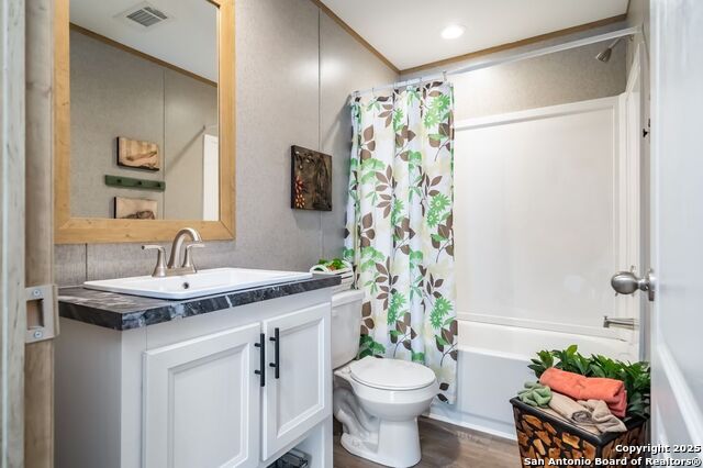 Listing photo id 12 for 2284 Stevens Rd