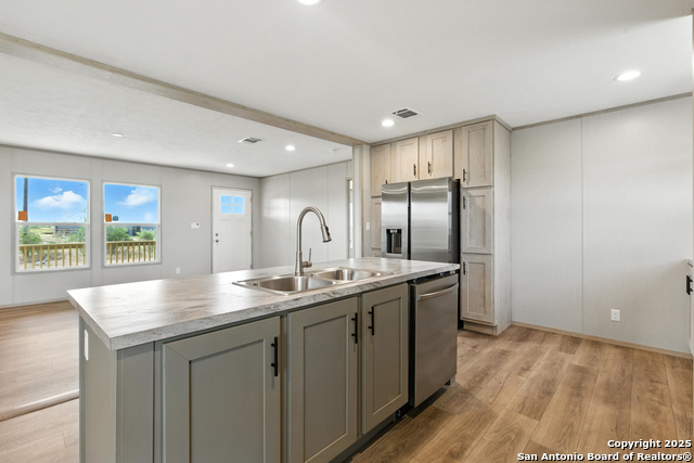 Image 10 of 24 For 2553 Fm 1332