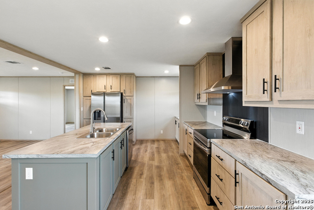 Image 8 of 24 For 2553 Fm 1332