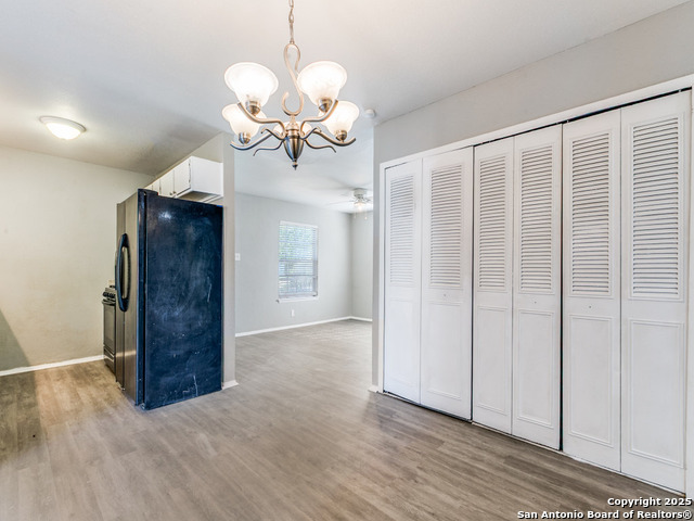 Image 12 of 36 For 5830 Castle Yard