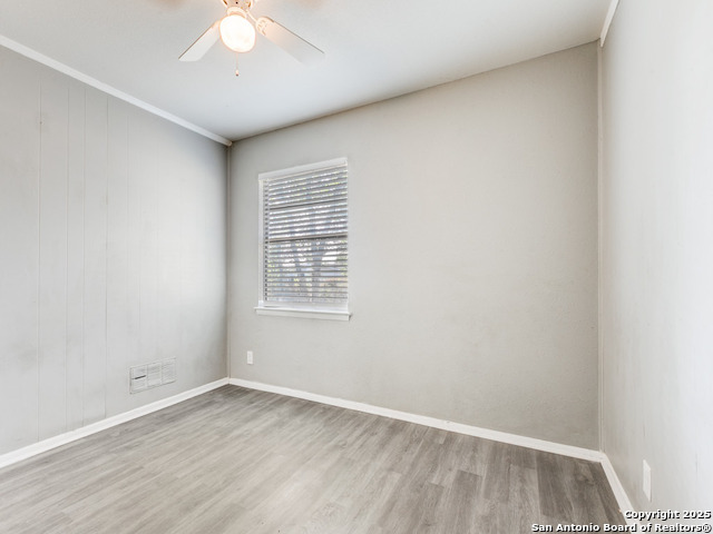 Image 26 of 36 For 5830 Castle Yard