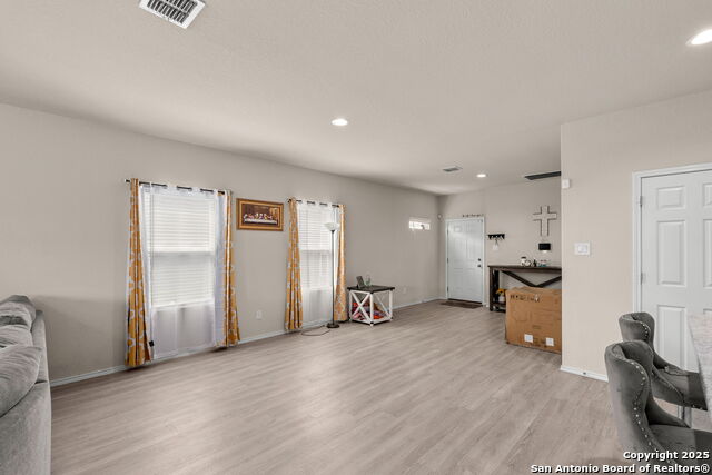 Image 11 of 31 For 10522 Ocean Oak