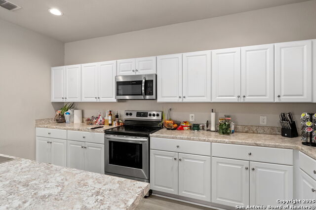 Image 12 of 31 For 10522 Ocean Oak