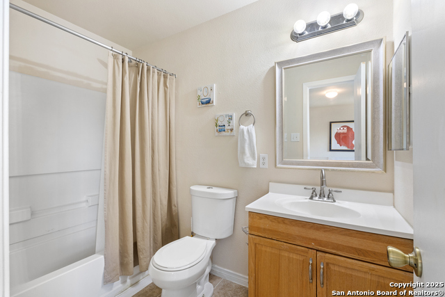 Image 17 of 20 For 7807 Kingsbury Wood 2