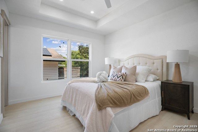 Image 15 of 20 For 204 Green Meadow