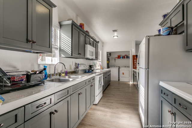 Image 11 of 30 For 2407 New Braunfels S