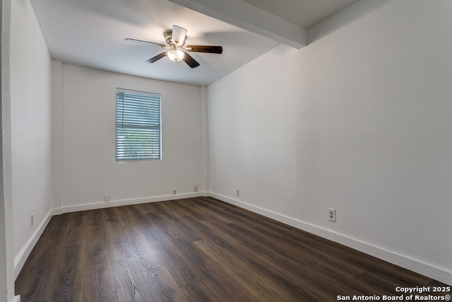 Image 21 of 30 For 2407 New Braunfels S