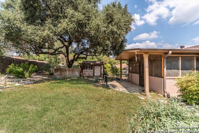 Listing photo id 22 for 9207 Whitehall
