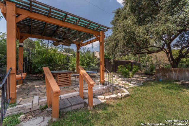 Listing photo id 24 for 9207 Whitehall