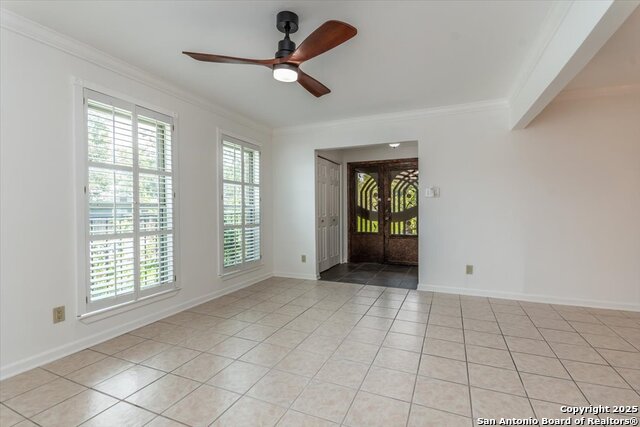 Listing photo id 5 for 9207 Whitehall