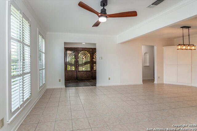 Listing photo id 6 for 9207 Whitehall