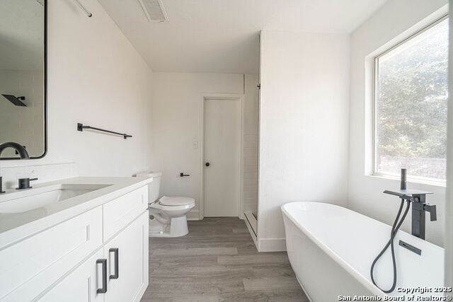 Image 11 of 12 For 8523 Rita Blanca