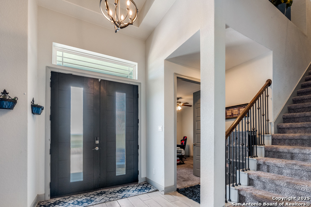 Listing photo id 2 for 8207 Garden Arbor