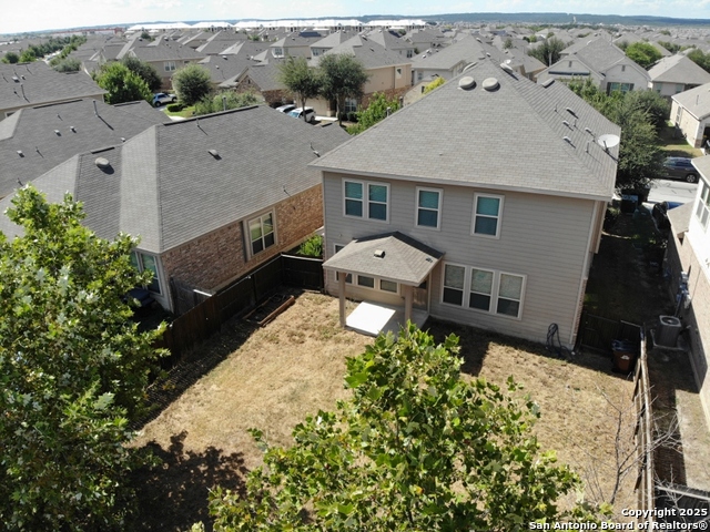 Listing photo id 16 for 13812 Bellows Path