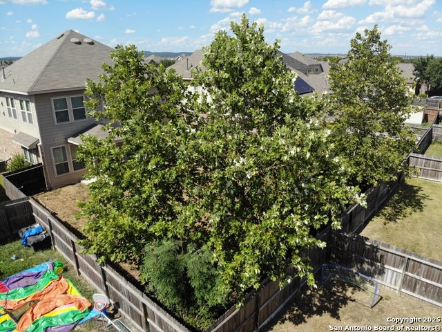 Listing photo id 17 for 13812 Bellows Path