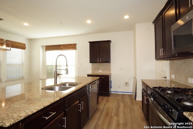 Listing photo id 4 for 13812 Bellows Path