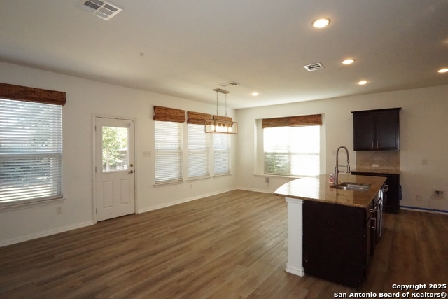 Listing photo id 6 for 13812 Bellows Path