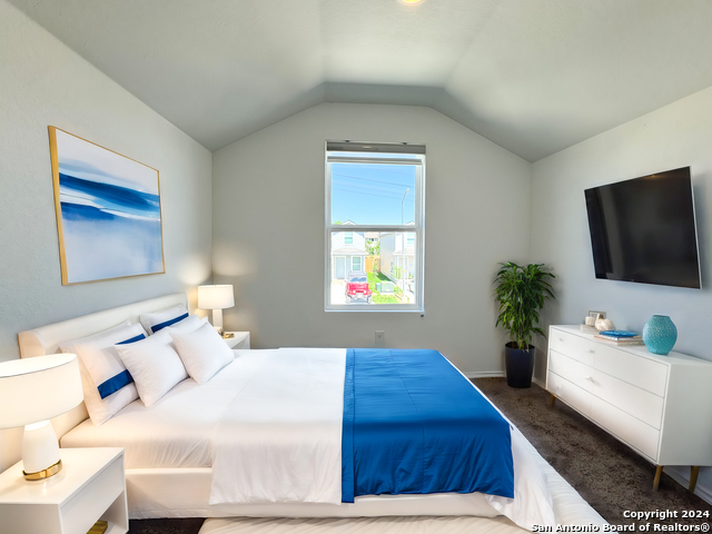 Image 10 of 20 For 7109 Elm Cove