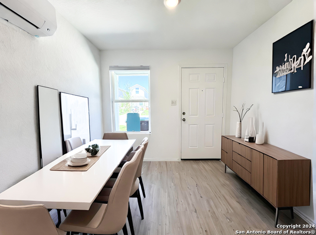 Image 2 of 20 For 7109 Elm Cove