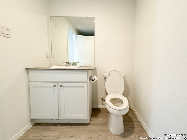 Image 7 of 20 For 7109 Elm Cove