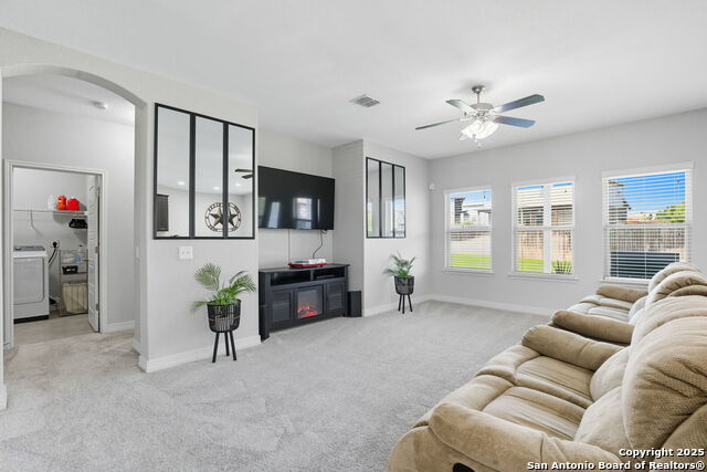 Image 6 of 35 For 630 Saddle House