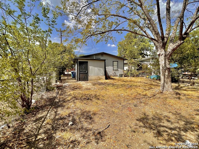 Image 15 of 28 For 902 Potomac  