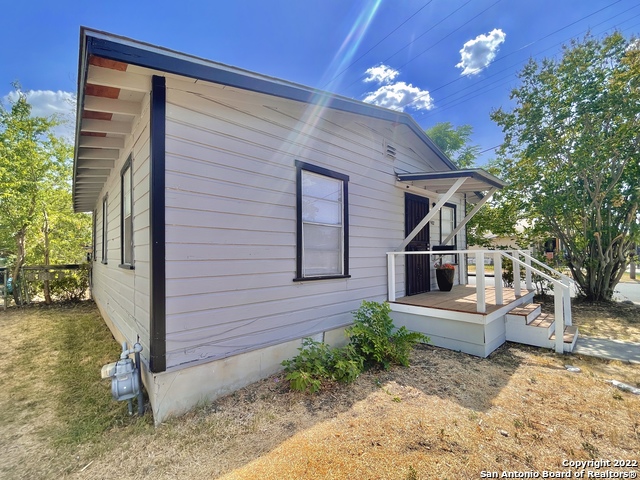 Image 3 of 28 For 902 Potomac  