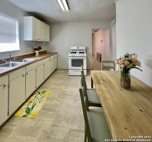 Image 6 of 28 For 902 Potomac  