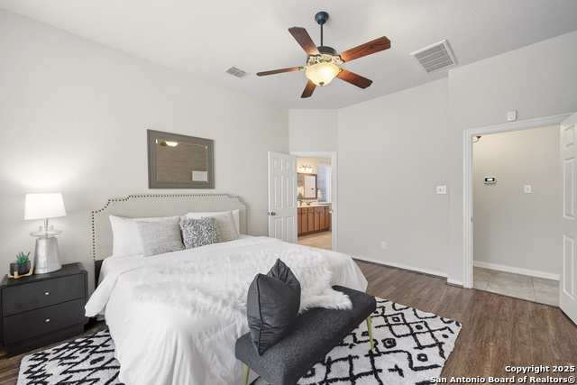 Image 23 of 46 For 1903 Roaring