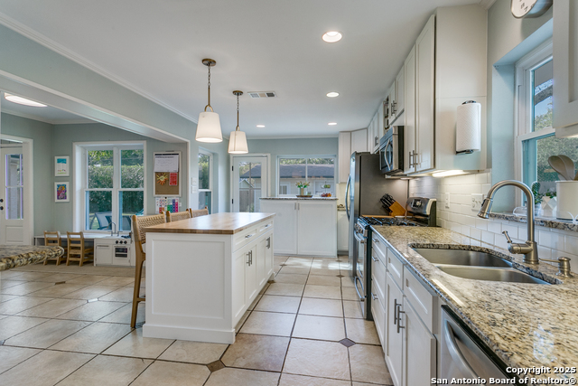Image 8 of 25 For 110 Woodcrest