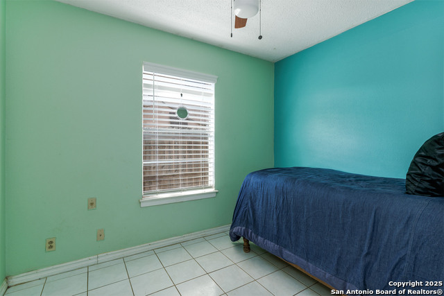 Image 17 of 21 For 9006 Trident